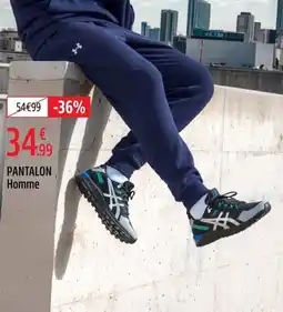 Intersport UNDER ARMOUR Pantalon homme offre