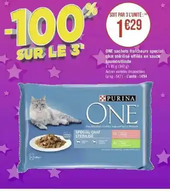 Géant Casino One Sachets Fraîcheurs Spécial Chat Stérilisé Effilés En Sauce Saumon-dinde offre
