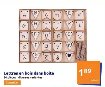 Lettres en bois dans boîte