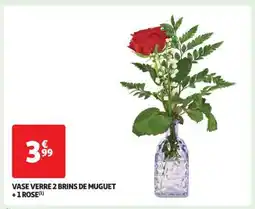 Auchan VASE VERRE 2 BRINS DE MUGUET + 1 ROSE offre