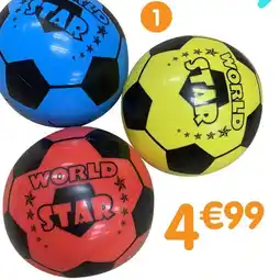 b&m Lot de 3 ballons de foot offre