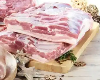 Super U Porc poitrine entiere avec os offre