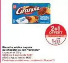 Monoprix Granola - biscuits sablés nappés su chocolat au lait offre