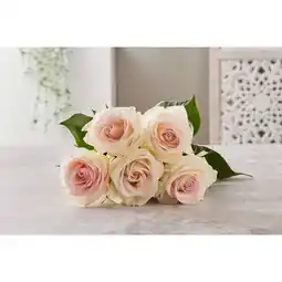 Carrefour Bouquet de 5 roses offre