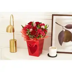 Carrefour Bouquet bulle de roses et pivoines offre