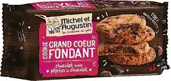 Petit Casino COOKIES GRAND CŒUR FONDANT CHOCOLAT NOIR & PÉPITES DE CHOCOLAT offre