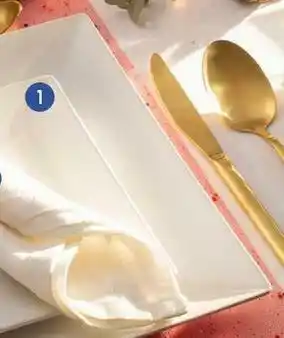 L'incroyable Assiette à dessert carrée ‘cabaret’ offre