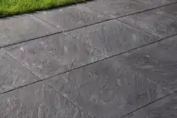 Brico Dépôt Dalle imitation ardoise béton 50 x 50 cm offre