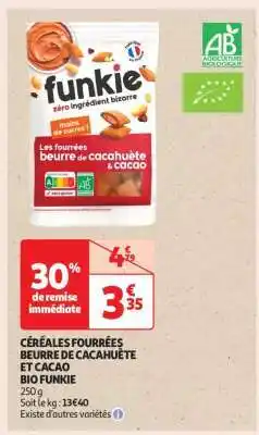 Auchan CÉRÉALES FOURRÉES BEURRE DE CACAHUÈTE ET CACAO BIO FUNKIE offre