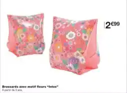 Monoprix Brassards avec motif fleurs intex offre
