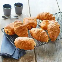 Carrefour CARREFOUR 5 pains au chocolat + 5 croissants ordinaires offre