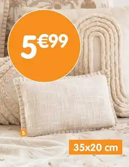 b&m Coussin bord brodé offre