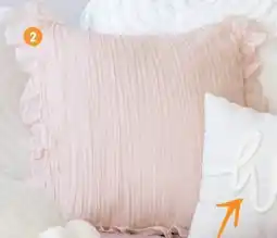 b&m Coussin AGATHE rose offre