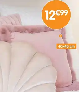 b&m Coussin LUELLA offre