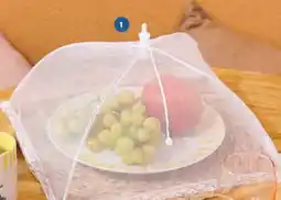 Hyper U Cloche a aliments pliable 35cm x 35cm offre
