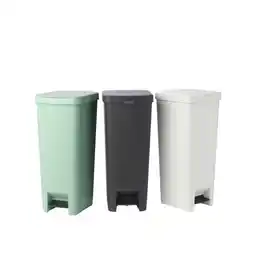 Carrefour BRABANTIA Poubelle de cuisine 40 L offre
