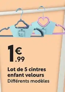 Maxi Bazar Lot de 5 cintres enfant velours offre