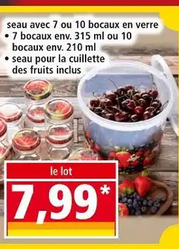 Norma Seau avec bocaux en verre offre