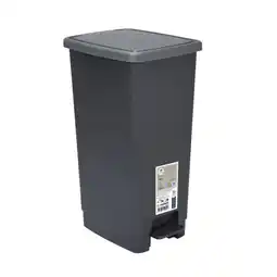 Carrefour CARREFOUR HOME SUR TOUTES LES POUBELLES COLORÉES offre