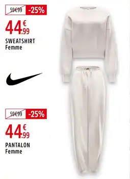 Intersport Nike SWEATSHIRT Femme offre