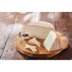 Carrefour JEAN FAUP Le montagne de Bethmale chèvre offre