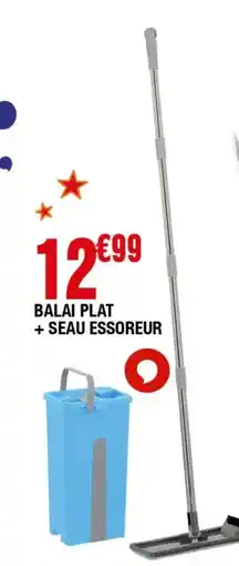 La Foir'Fouille Balai plat + seau essoreur offre