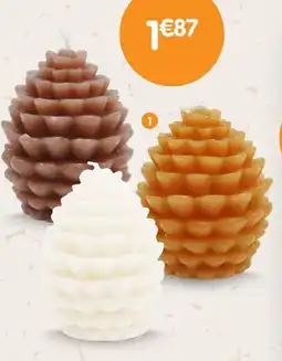 b&m Bougie pomme de pin offre