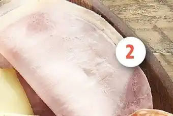 Intermarché Jambon supérieur cuit avec couenne offre
