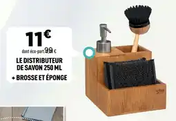 Centrakor Le distributeur de savon + brosse et éponge offre