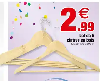 Bazarland Lot de 5 cintres en bois offre