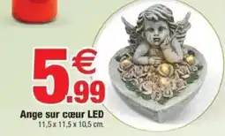 Bazarland Ange sur cœur LED offre