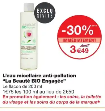 L'eau micellaire anti-pollution