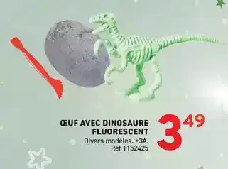 Oeuf avec dinosaure fluorescent
