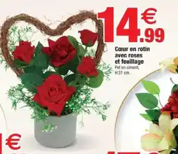 Bazarland Cœur en rotin avec roses et feuillage offre