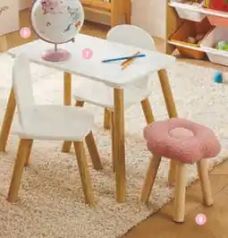 Hyper U Table et 2 chaises enfant offre