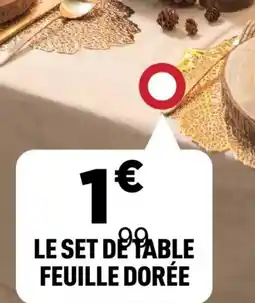 Centrakor Le set de table feuille dorée offre