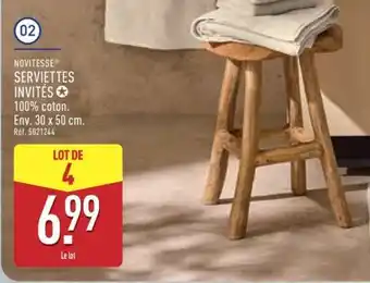 ALDI NOVITESSE SERVIETTES INVITÉS offre