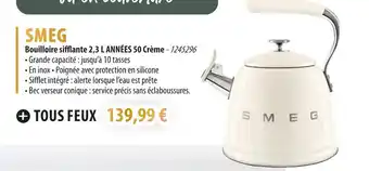 Cuisine Plaisir SMEG Bouilloire sifflante 2,3 L ANNÉES 50 Crème offre