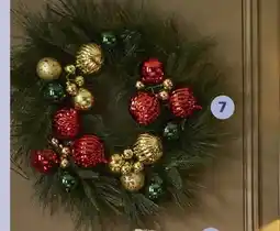 Auchan ACTUEL Couronne de noël décorée offre