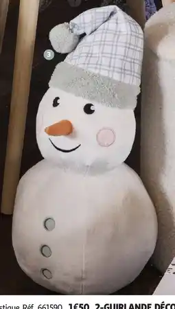 Auchan ACTUEL Coussin forme bonhomme de neige offre