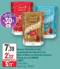 G20 Boules chocolat au lait assortiment de chocolat lait, noir et blanc ou chocolat caramel pointe de sel lindor lindt offre