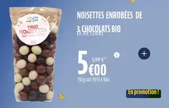 La Vie Claire Noisettes enrobées de 3 chocolats bio offre