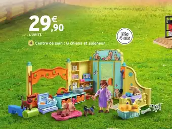 Intermarché Hyper Centre de soin: 8 chiens et soigneur offre