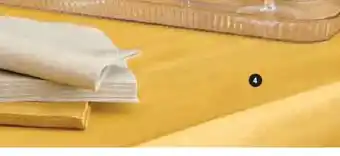 Hyper U Nappe pliee toucher tissu u offre