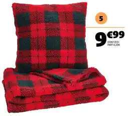 Gifi Kit coussin + plaid coussin offre
