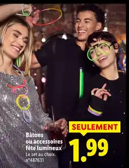 Lidl Batons ou accessoires fête lumineux offre