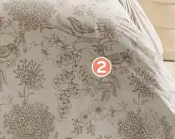 Intermarché Parure housse de couette + 2 taies d'oreillers toile de jouy domedia offre