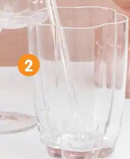 b&m Verre bas en forme de fleur offre