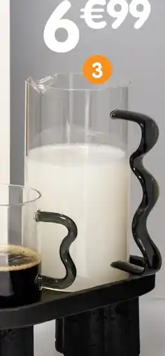 b&m Pichet en verre avec anse serpentin offre