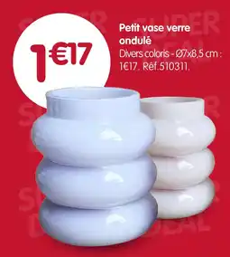 b&m Petit vase verre ondulé offre